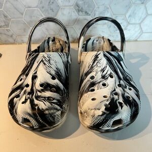 CROCS Black & White Marble J4